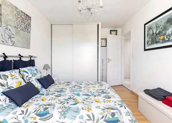 Charmante Maison A 10 Minutes A Pied De La بيت للعطل *